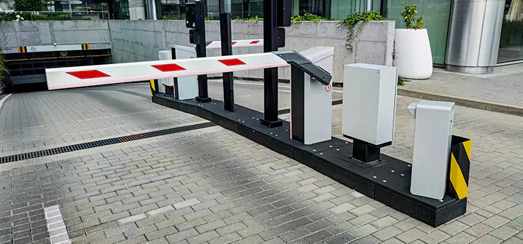Custom Gate Design & Integration Camas